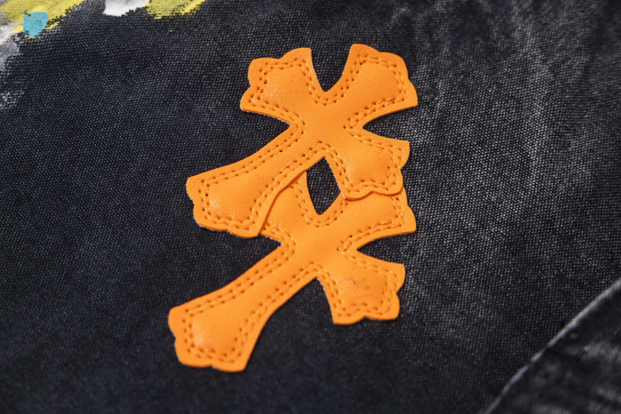 #8176 P260💰 Independent GALLERY DEPT. Vintage splash-ink splicing black and orange cross loose washed flared jeans - truly restore the ultimate vintage texture - original hardware accessories washed and other elevators, QR code analysis are all purchased from the original factory, high degree of restoration, you are welcome to compare with a certain product ~ - three-dimensional version Loose and comfortable, not picky about the figure, tall and slim, factory Seiko, original factory quality control, same style for men and women, can be matched with couples, versatile recommendation Essential jeans for all seasons - sizes: 28 30 32 34 36